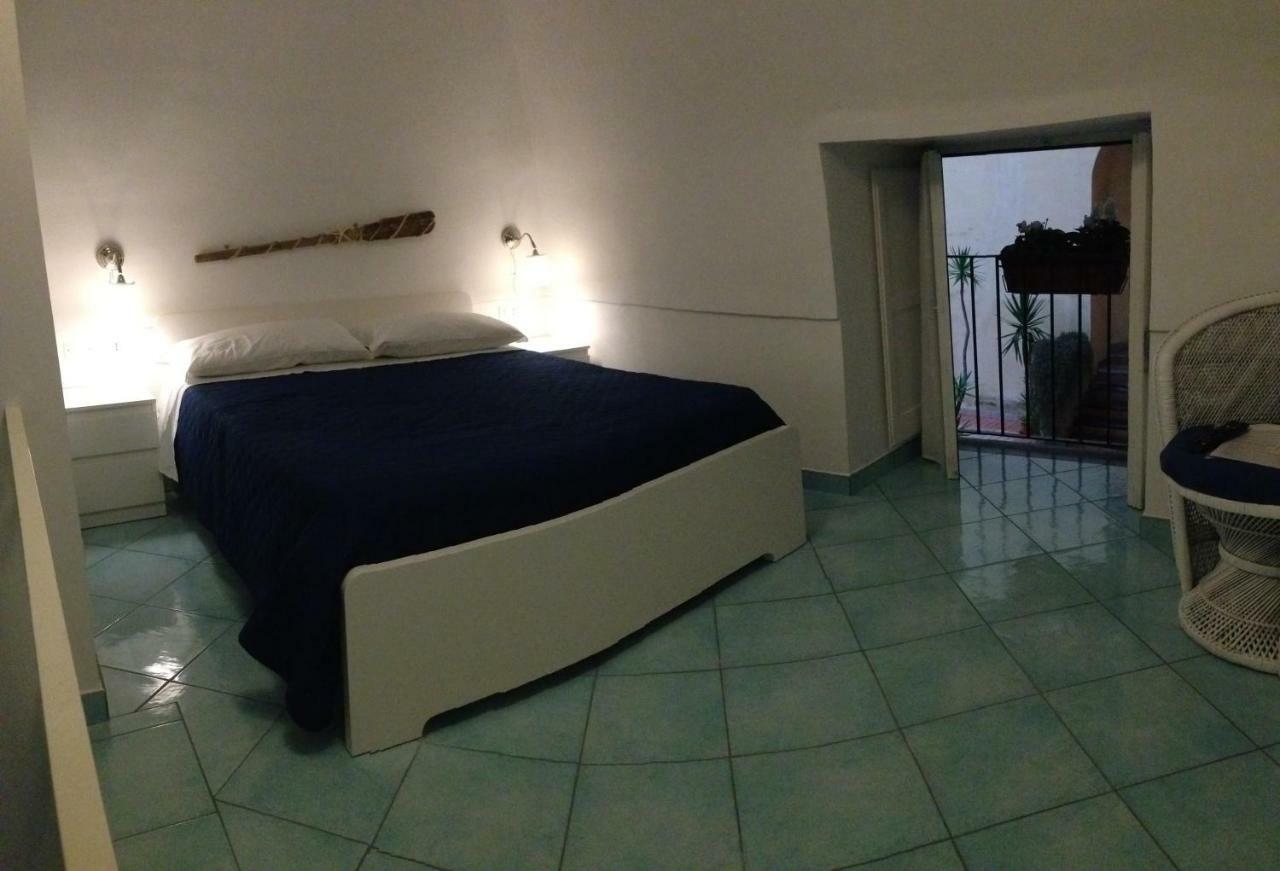 B&B La Grotta Marina 维克艾库塞 外观 照片